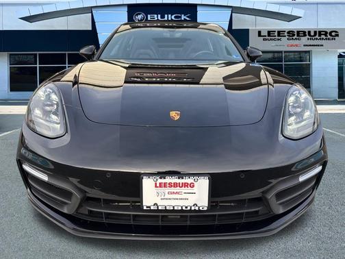 2022 Porsche Panamera 4 Platinum Edition