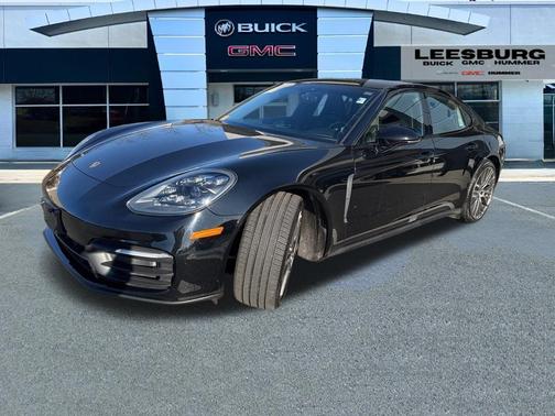 2022 Porsche Panamera 4 Platinum Edition