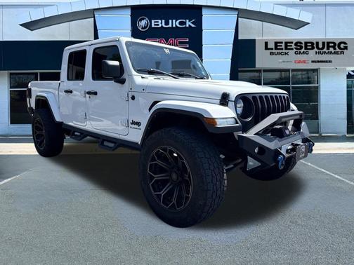 Bright White Clearcoat 2022 Jeep Gladiator Overland