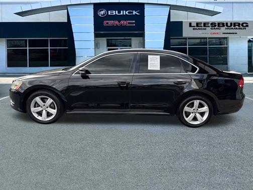 Black 2013 Volkswagen Passat 2.0 TDI SE w/ Sunroof