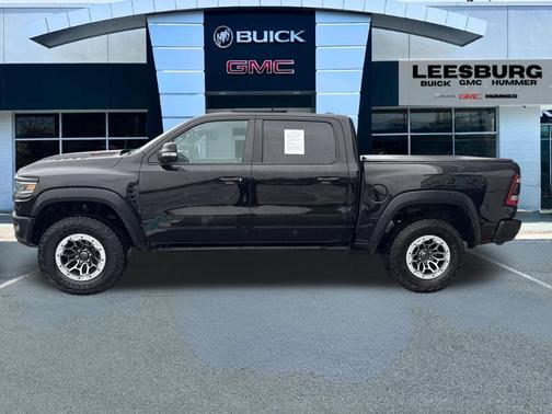 Diamond Black Crystal Pearlcoat 2021 RAM 1500 TRX