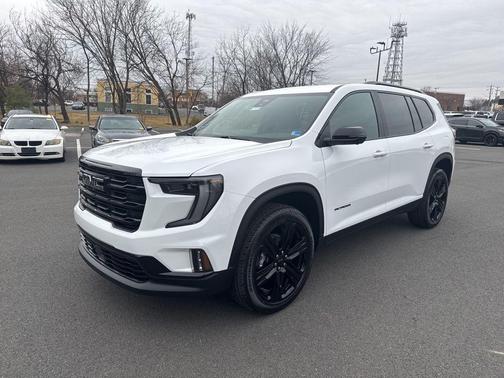 2026 GMC Acadia Elevation AWD