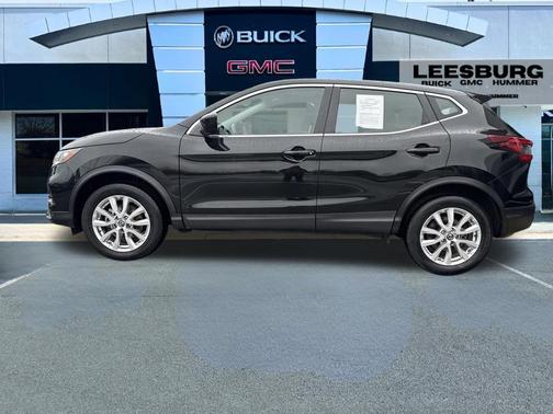Magnetic Black Pearl 2021 Nissan Rogue Sport S