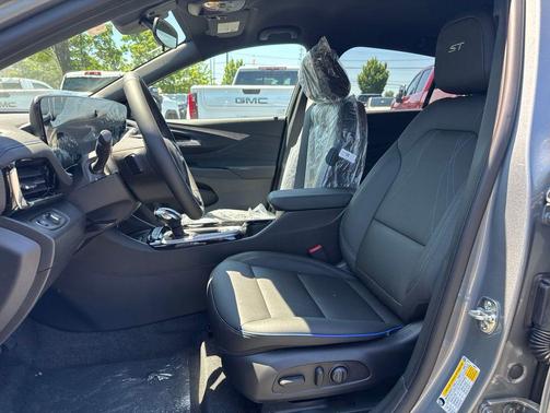 Moonstone Gray Metallic 2026 Buick Envista Sport Touring FWD
