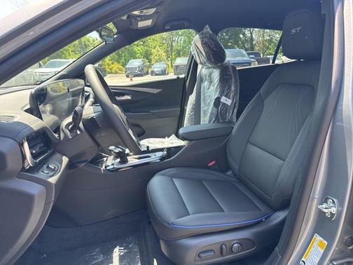 Moonstone Gray Metallic 2026 Buick Envista Sport Touring FWD