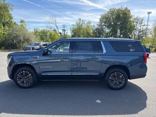 2026 GMC Yukon XL 4WD Elevation