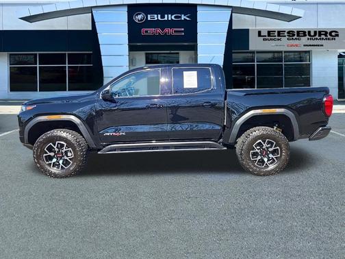 Onyx Black 2023 GMC Canyon AT4X