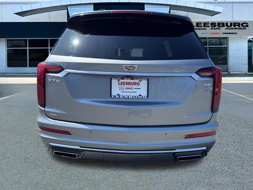 Argent Silver Metallic 2023 Cadillac XT6 Premium Luxury AWD