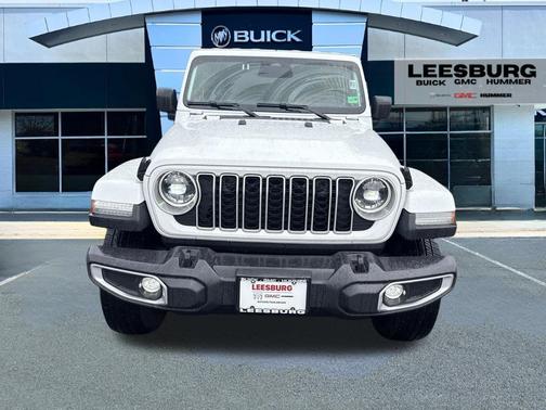 Bright White Clearcoat 2026 Jeep Wrangler 4-Door Sahara 4x4