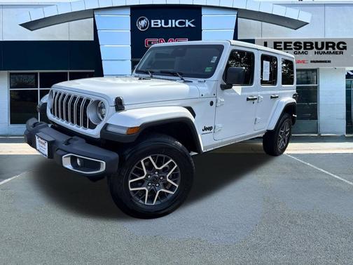 Bright White Clearcoat 2026 Jeep Wrangler 4-Door Sahara 4x4
