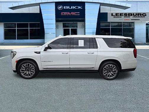 White Frost Tricoat 2024 GMC Yukon XL Denali Ultimate
