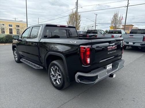 2025 GMC Sierra 1500 SLE