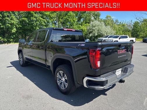 Onyx Black 2026 GMC Sierra 1500 SLE