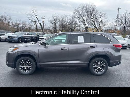 2018 Toyota Highlander LE