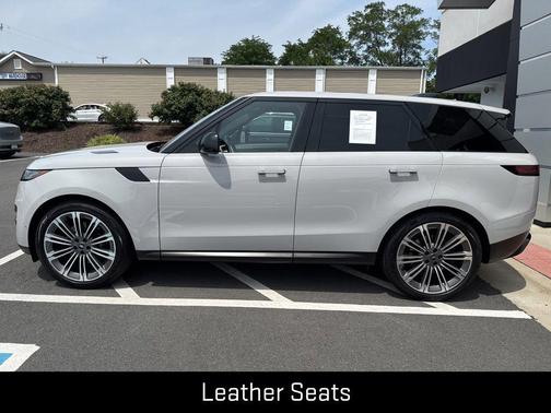 2023 Land Rover Range Rover Sport SE