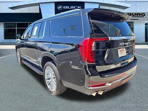 Onyx Black 2025 GMC Yukon XL Denali