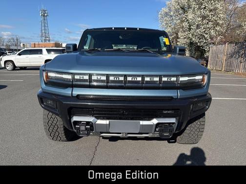 Neptune Blue Matte 2024 GMC HUMMER EV SUV 3X