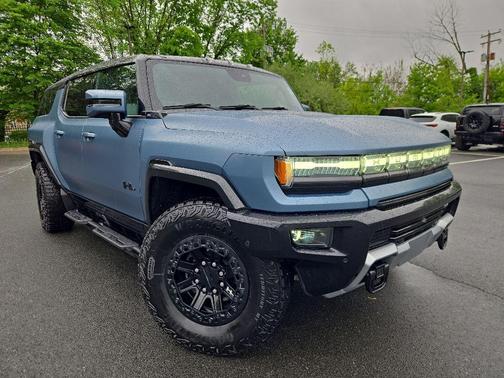 Neptune Blue Matte 2024 GMC HUMMER EV SUV 3X