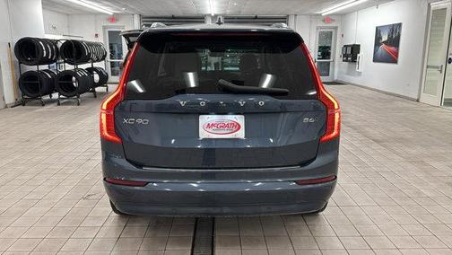 2023 Volvo XC90 B6 Core