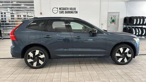 2025 Volvo XC60 Plug-In Hybrid T8 Plus