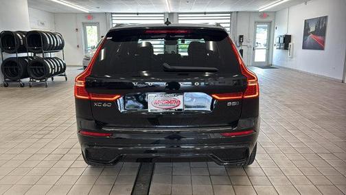2025 Volvo XC60 B5 Ultra
