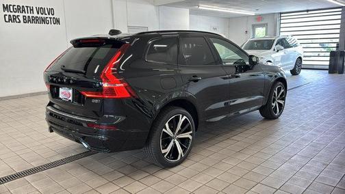 2025 Volvo XC60 B5 Ultra