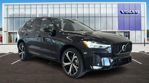2025 Volvo XC60 B5 Ultra