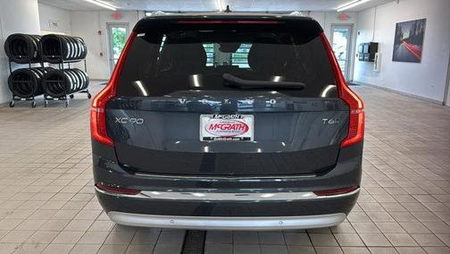 2022 Volvo XC90 T6 Inscription