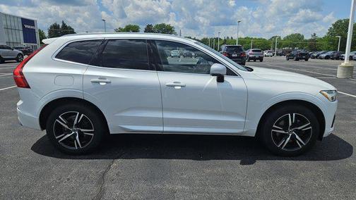 2018 Volvo XC60 T6 R-Design