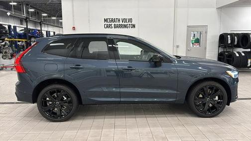 2026 Volvo XC60 B5 Ultra Black Edition