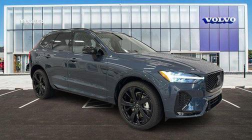 2026 Volvo XC60 B5 Ultra Black Edition