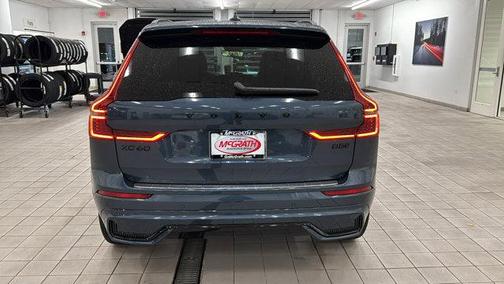 2026 Volvo XC60 B5 Ultra Black Edition