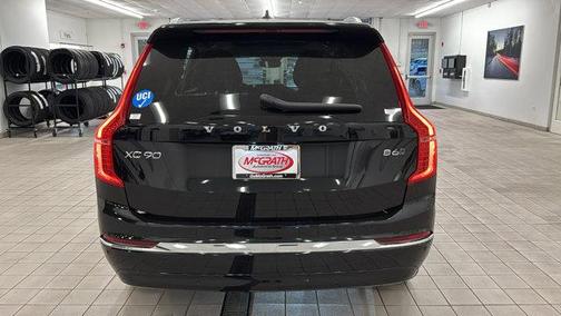2025 Volvo XC90 B6 Ultra