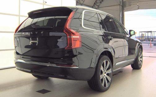 2025 Volvo XC90 B6 Ultra