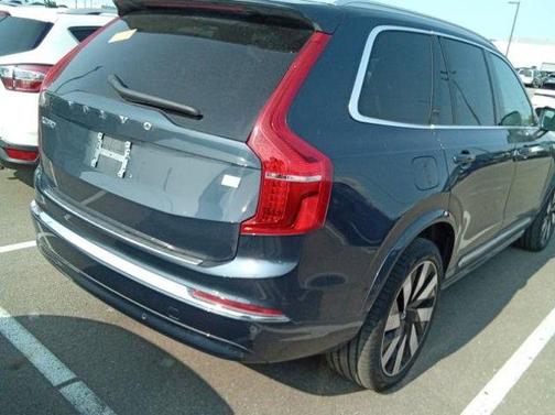 2024 Volvo XC90 Recharge Plug-In Hybrid T8 Plus Bright Theme 7-Seater
