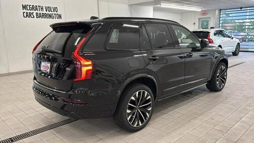 2026 Volvo XC90 B6 Ultra Dark Theme 7-Seater