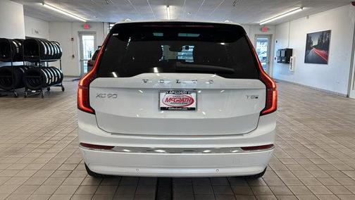 2025 Volvo XC90 Plug-In Hybrid T8 Plus 7-Seater