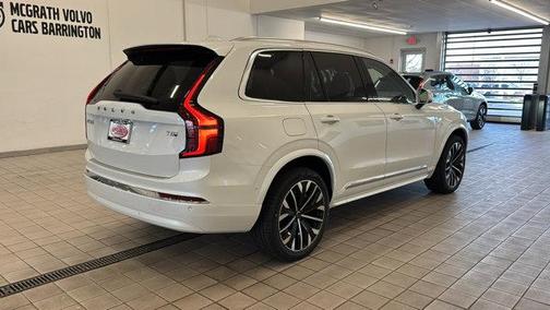 2025 Volvo XC90 Plug-In Hybrid T8 Plus 7-Seater
