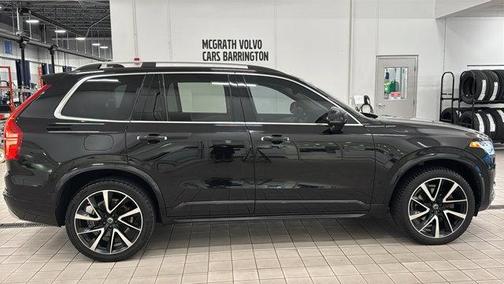 2018 Volvo XC90 T6 Momentum