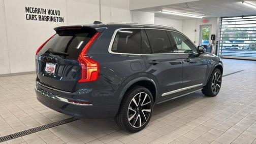 2024 Volvo XC90 B6 Plus Bright Theme 6-Seater