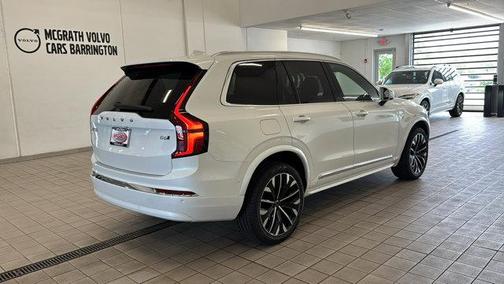2025 Volvo XC90 B6 Plus 7-Seater