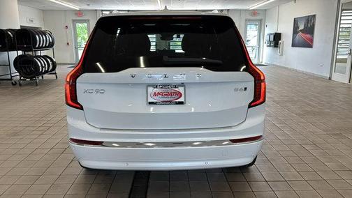 2025 Volvo XC90 B6 Plus 7-Seater