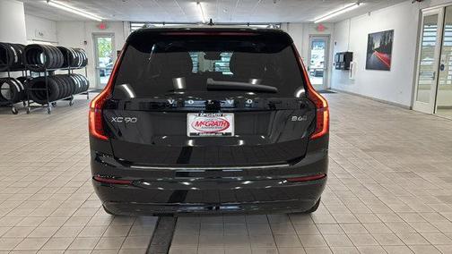 2026 Volvo XC90 B6 Ultra Dark Theme 7-Seater