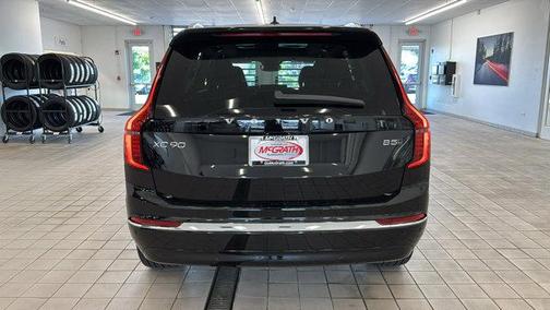 2026 Volvo XC90 B5 Core