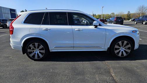 2024 Volvo XC90 Recharge Plug-In Hybrid T8 Plus Bright Theme 7-Seater