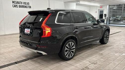 2020 Volvo XC90 T6 Momentum