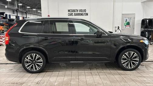 2020 Volvo XC90 T6 Momentum