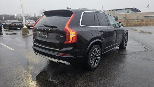 2020 Volvo XC90 T6 Momentum