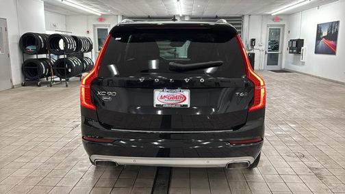 2020 Volvo XC90 T6 Momentum