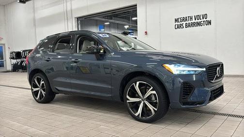 2024 Volvo XC60 Recharge Plug-In Hybrid T8 Ultimate Dark Theme